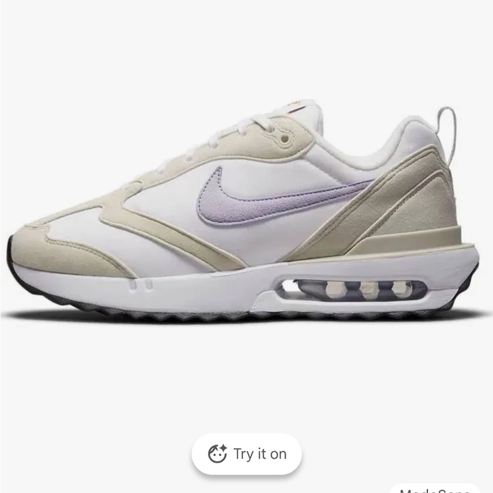 Nike Air Max Dawn in White and Light Purple